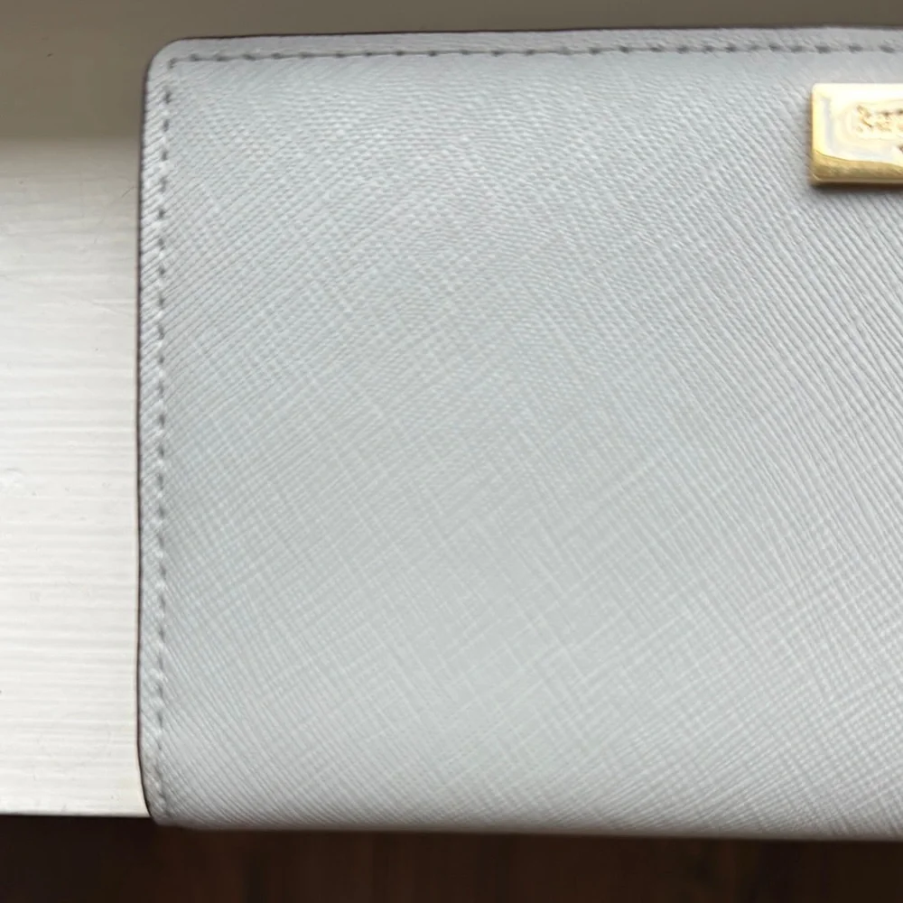 Kate Spade Gray Wallet